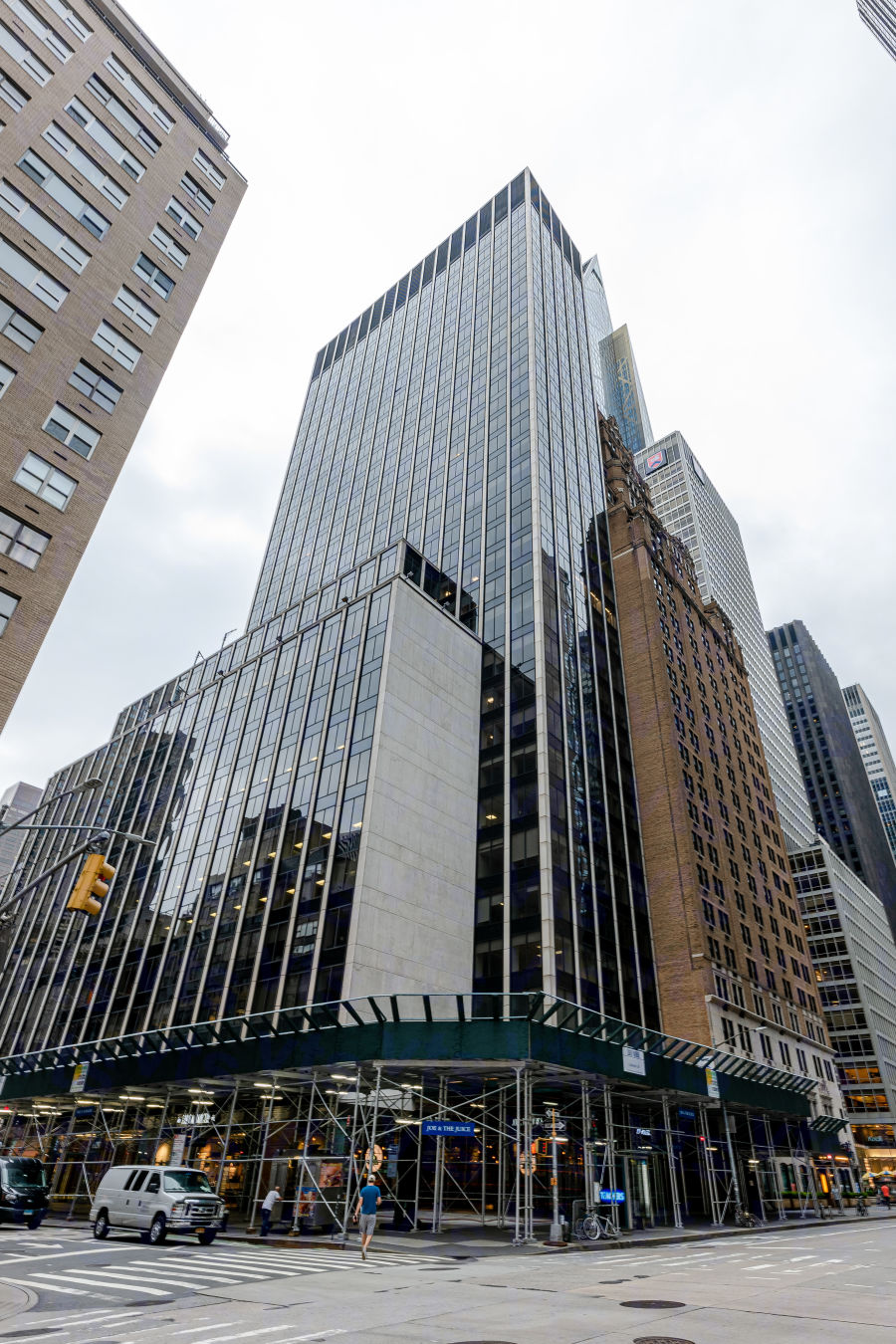 1350 Avenue Of The Americas New York NY Commercial Space For Rent VTS