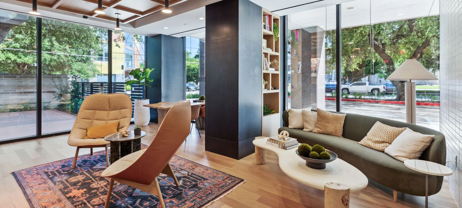 Title at 811 Barton Springs