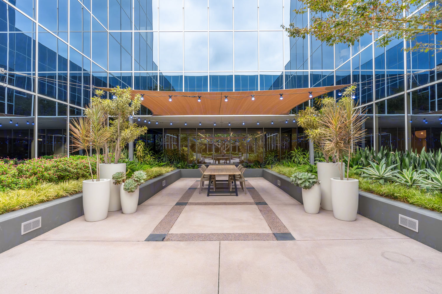 Maple Plaza - 345 North Maple Drive, Beverly Hills, CA Office Space for ...