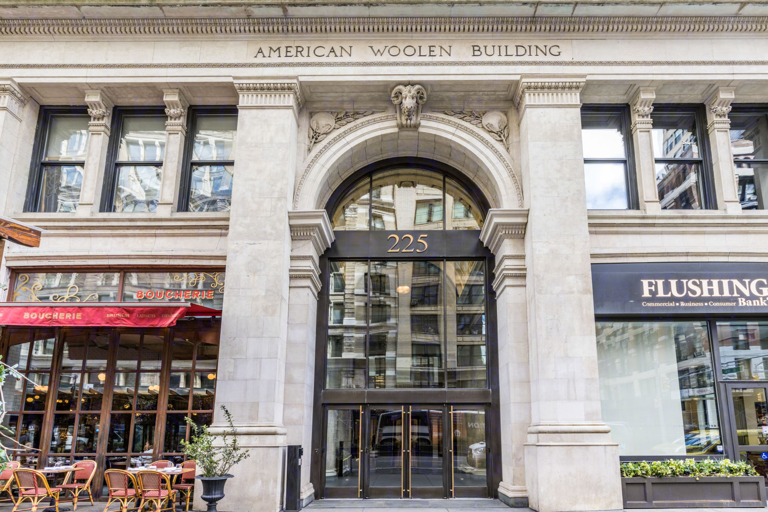 225 Park Avenue South, New York, NY Commercial Space for Rent VTS
