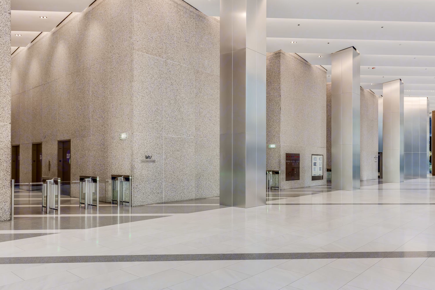 One Illinois Center - 111 East Wacker Drive, Chicago, IL Commercial