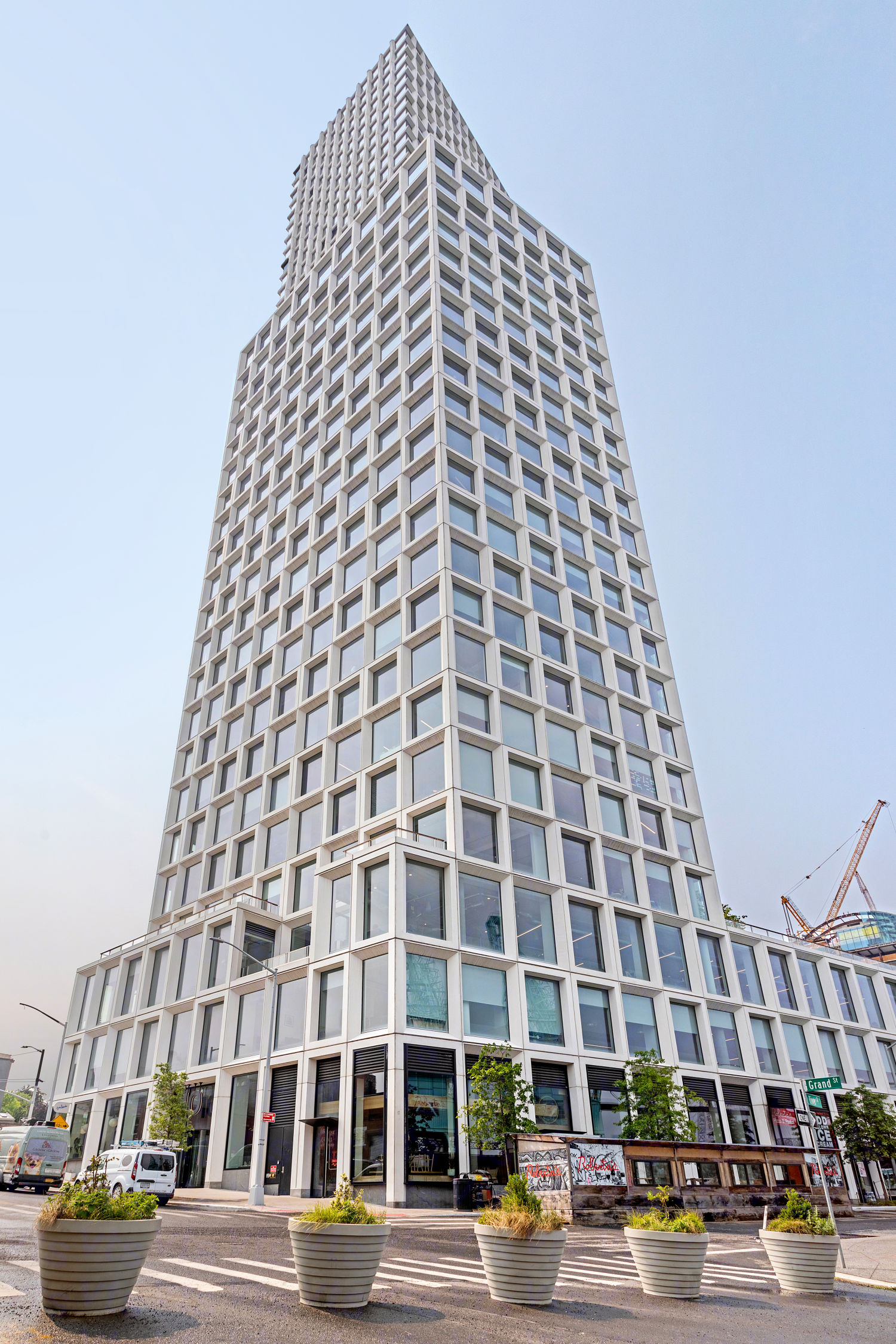 10 Grand Street