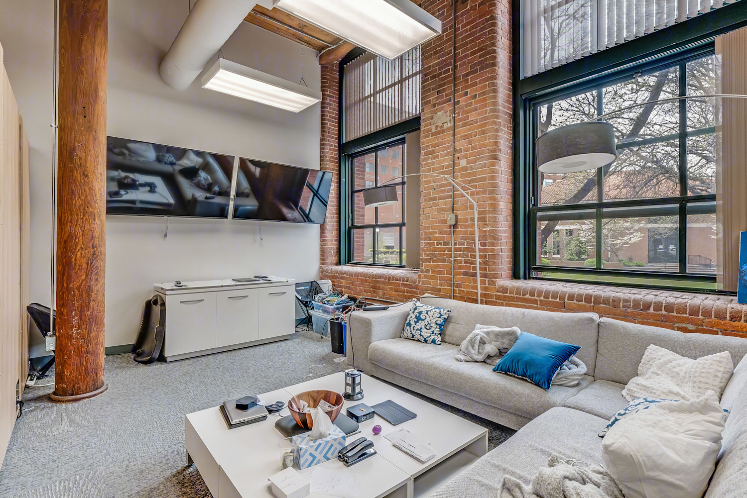 Main Area 2, Partial 2nd Floor, Suite 2-102, One Kendall Square - Building 200, 1 Hampshire Street