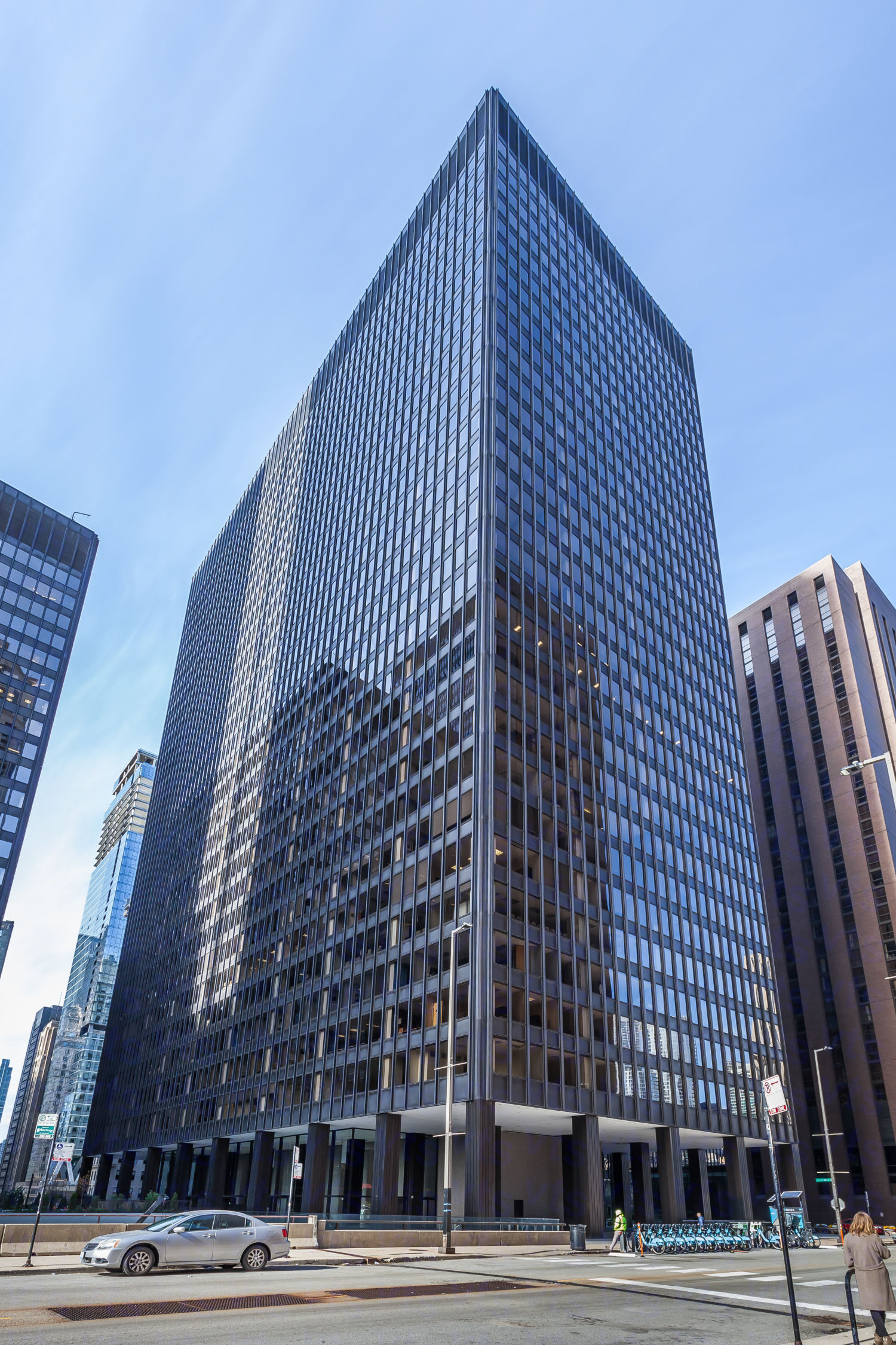 Two Illinois Center - 233 North Michigan Avenue, Chicago, IL Commercial  Space for Rent | VTS