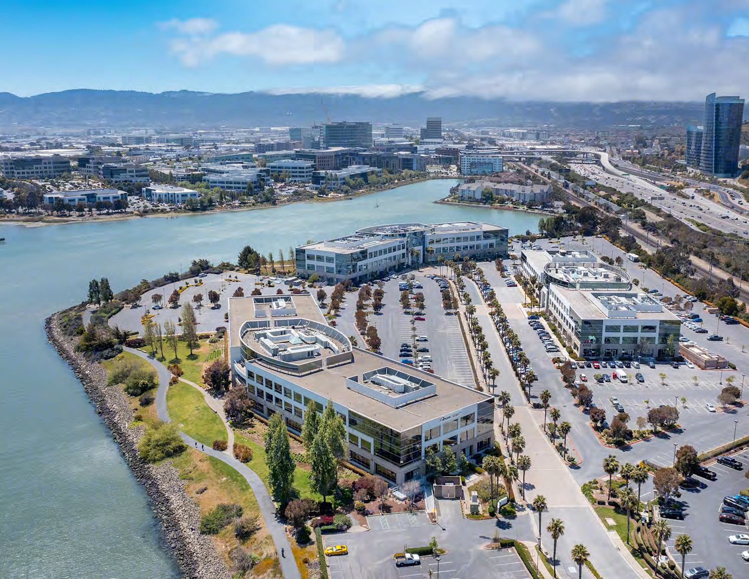 Building Photo of 5000 Shoreline