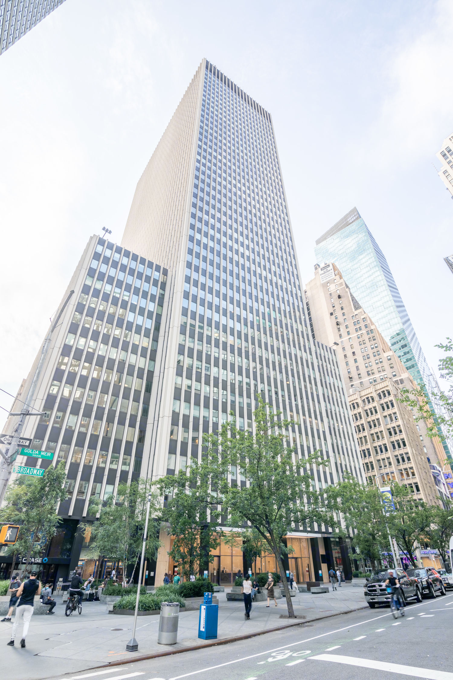 1411 Broadway, New York, NY Commercial Space for Rent | VTS