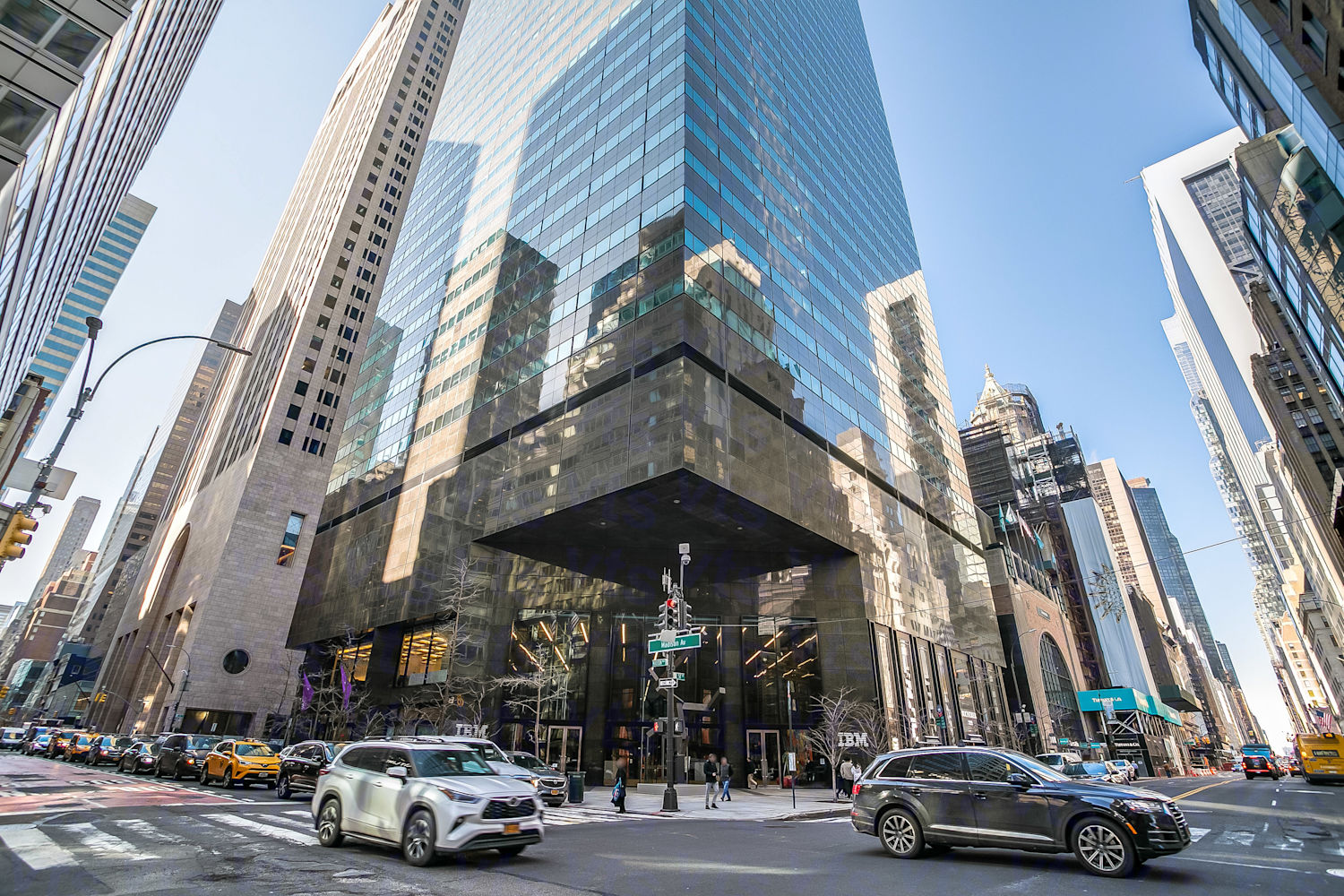 590 Madison Avenue
