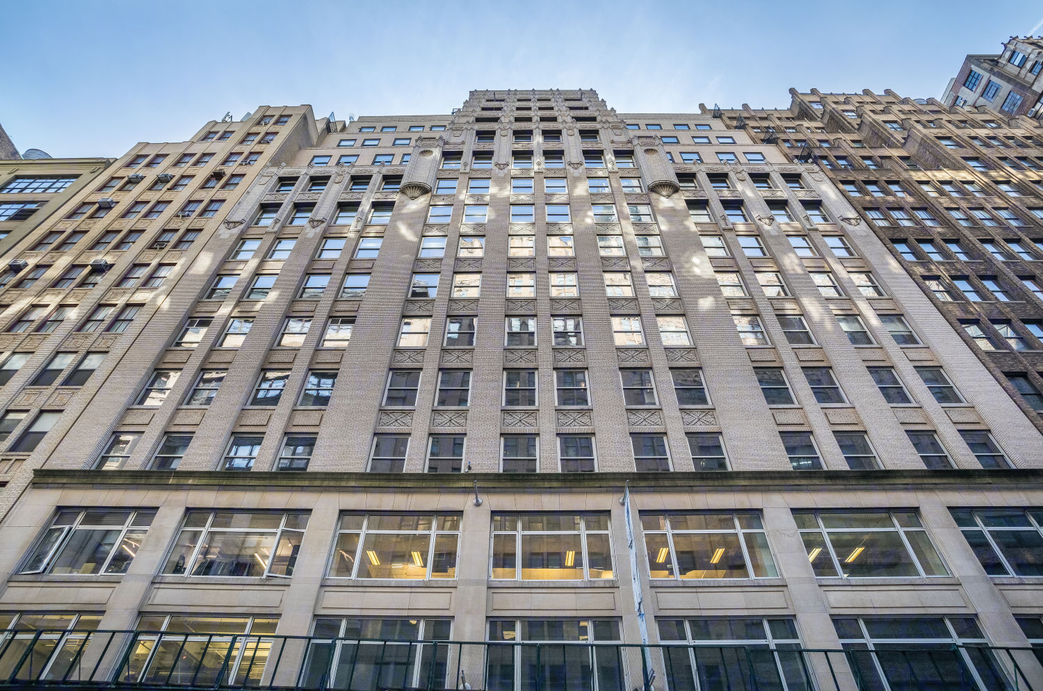 250 West 39th Street, New York, NY Commercial Space for Rent | VTS