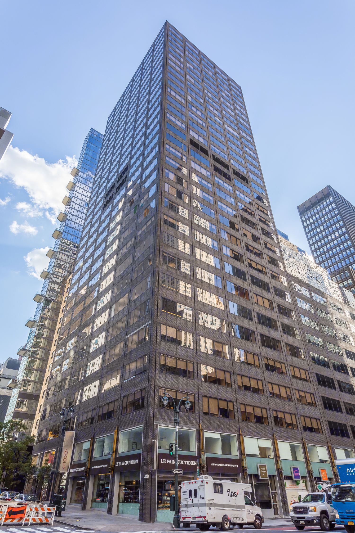 685 Third Avenue, New York, NY Office Space for Rent | VTS