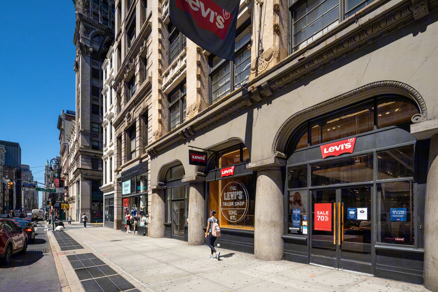 495 broadway store levis