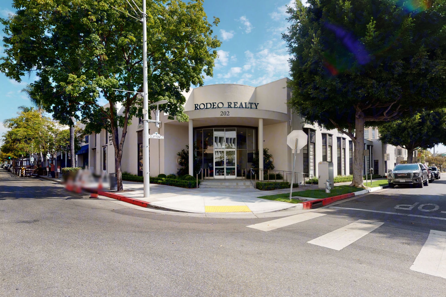 202-270 N Rodeo Dr, Beverly Hills, CA 90210 - Two Rodeo Drive