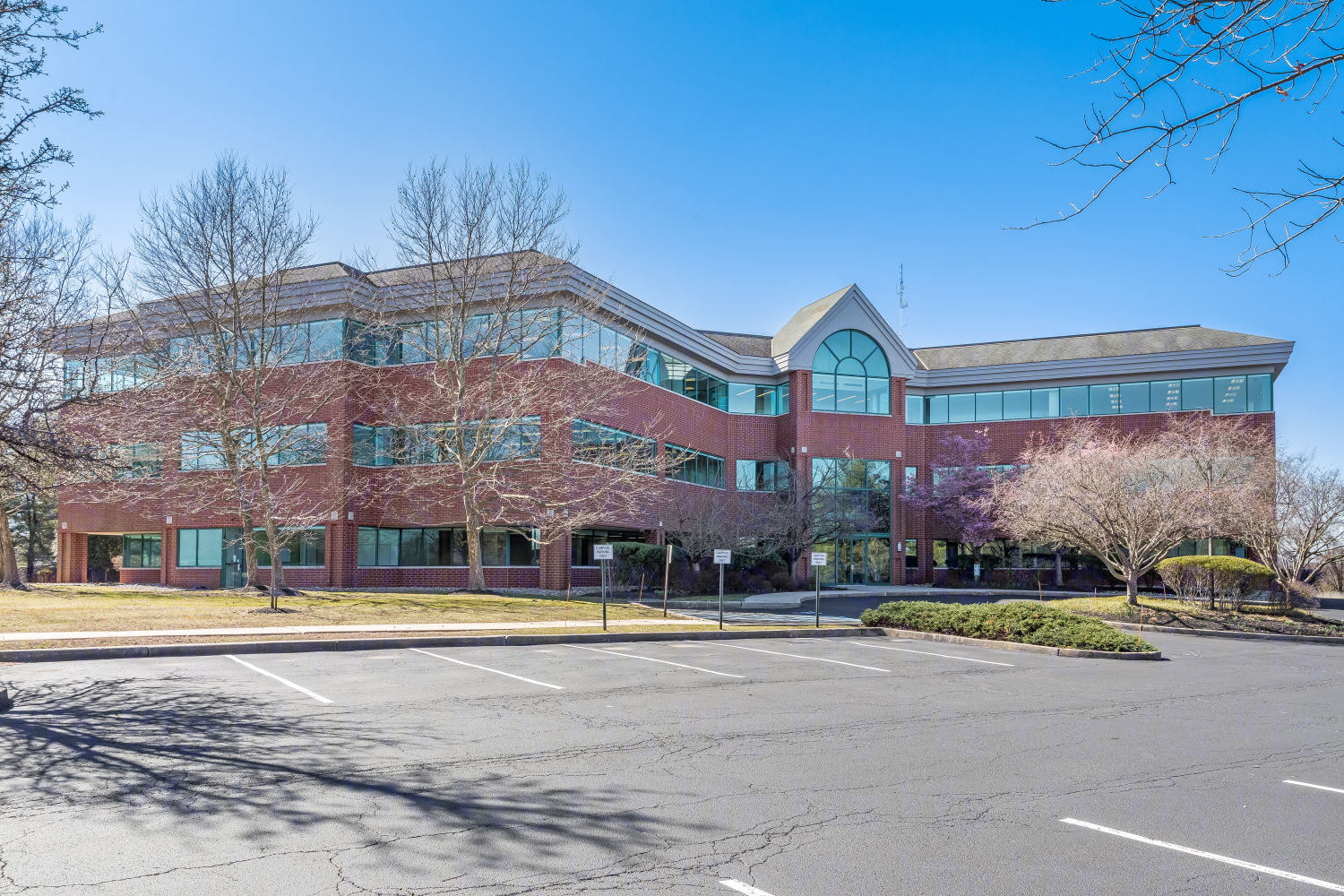 14 Campus Boulevard, Newtown Square, PA Commercial Space for Rent | VTS