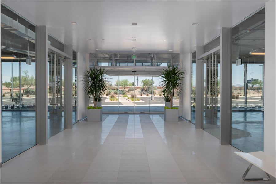 999 East Playa Del Norte Drive