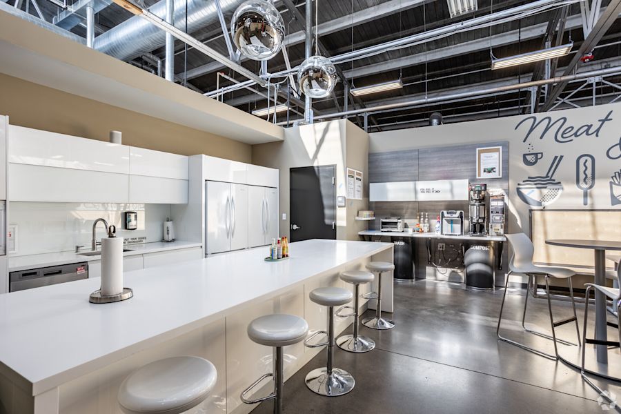 Fabrica RiNo - 3001 Brighton Boulevard