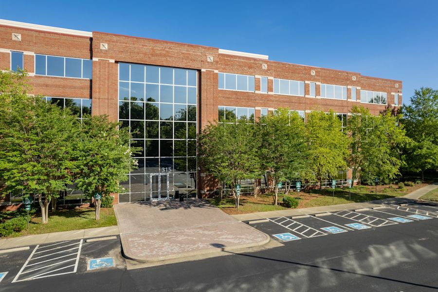 Aspen Grove Office Center - 315 + 341 Cool Springs Boulevard