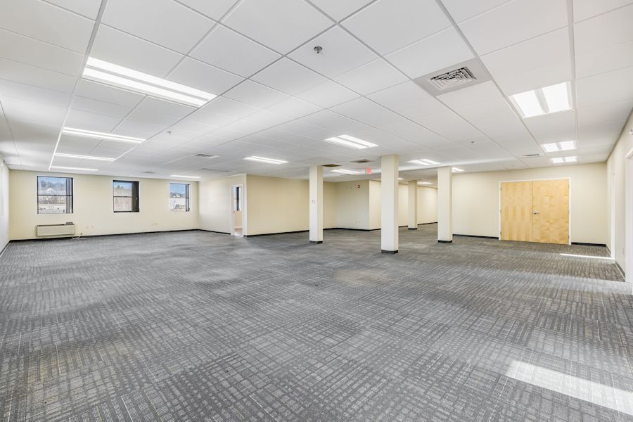 Main Area 1 - Partial 4th Floor, Suite 4400 - 220 Forbes Road - Forbes Business Center