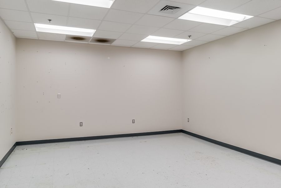 Room 27