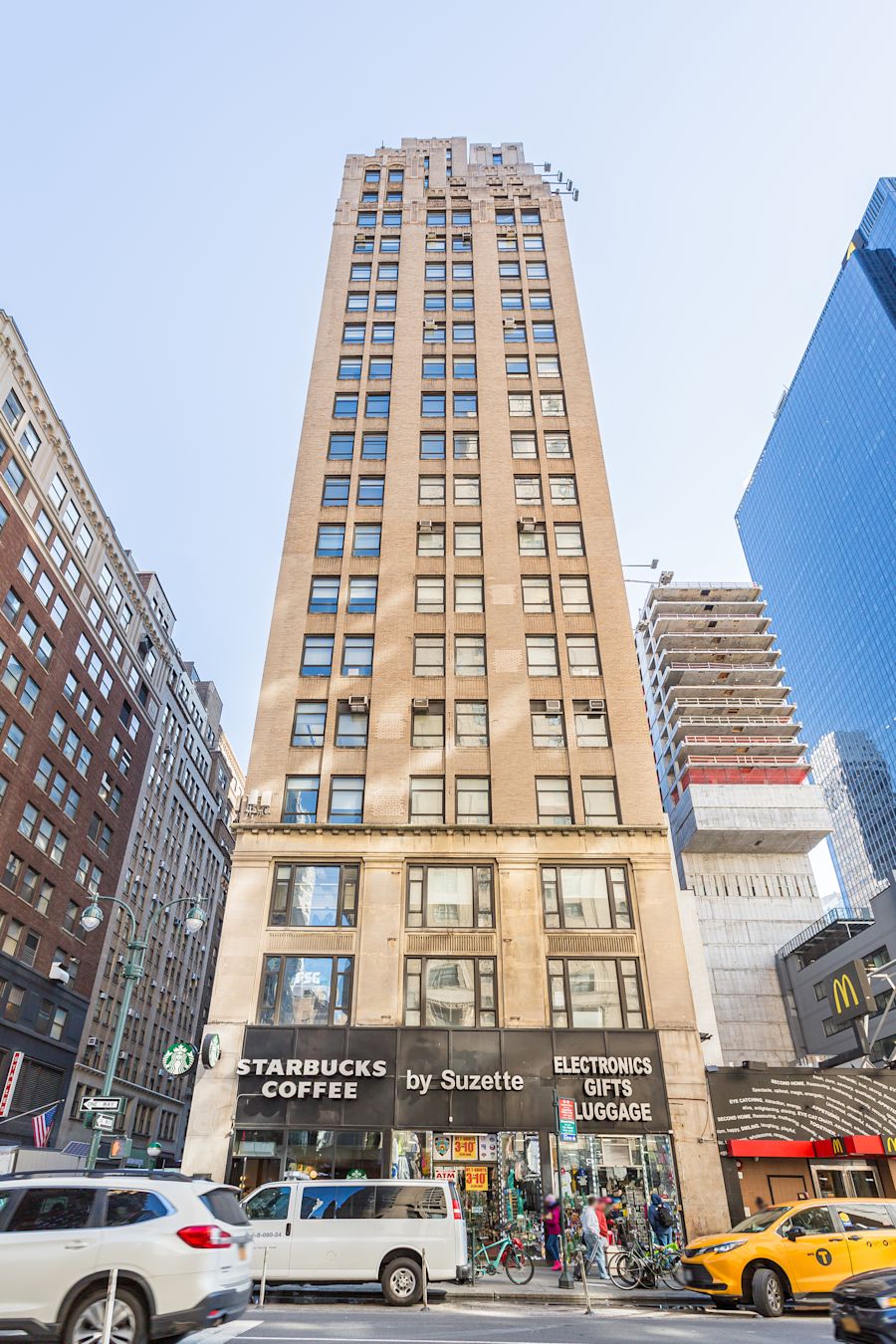 494 Eighth Avenue