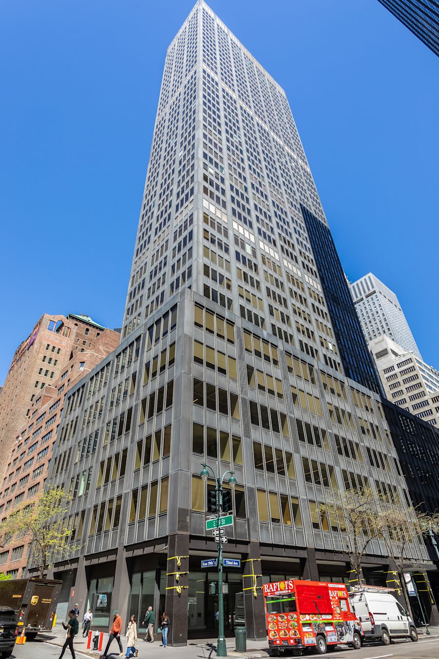 600 Third Avenue