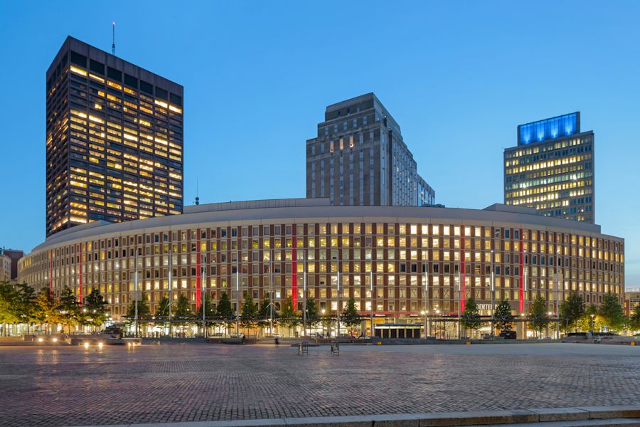 Center Plaza