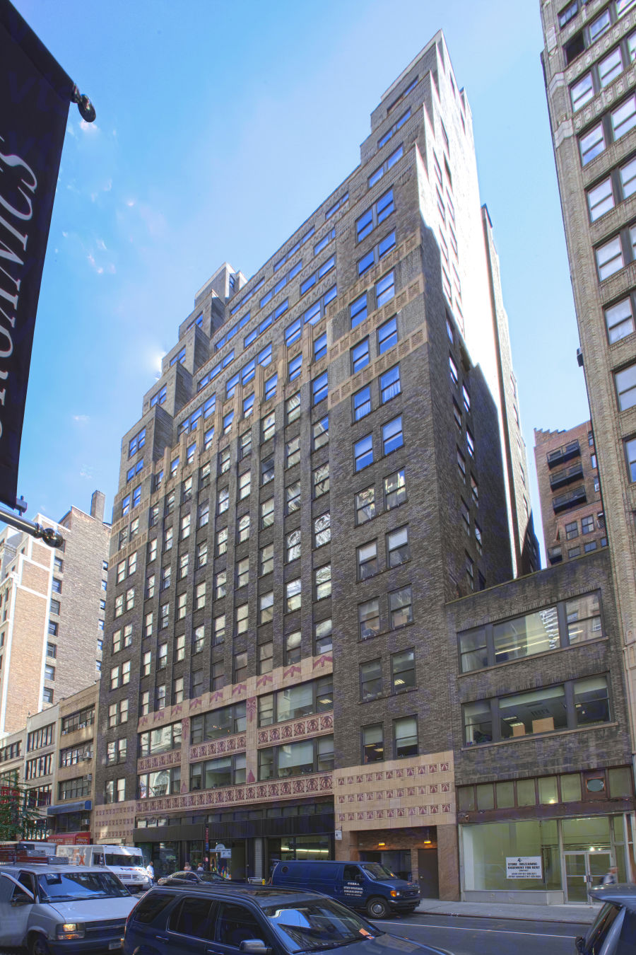 42 West 39th Street, New York, NY Commercial Space For Rent | VTS