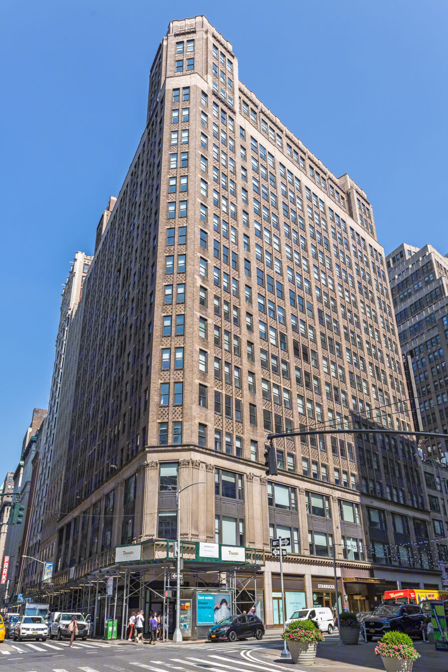 1359 Broadway, New York, NY Commercial Space for Rent | VTS