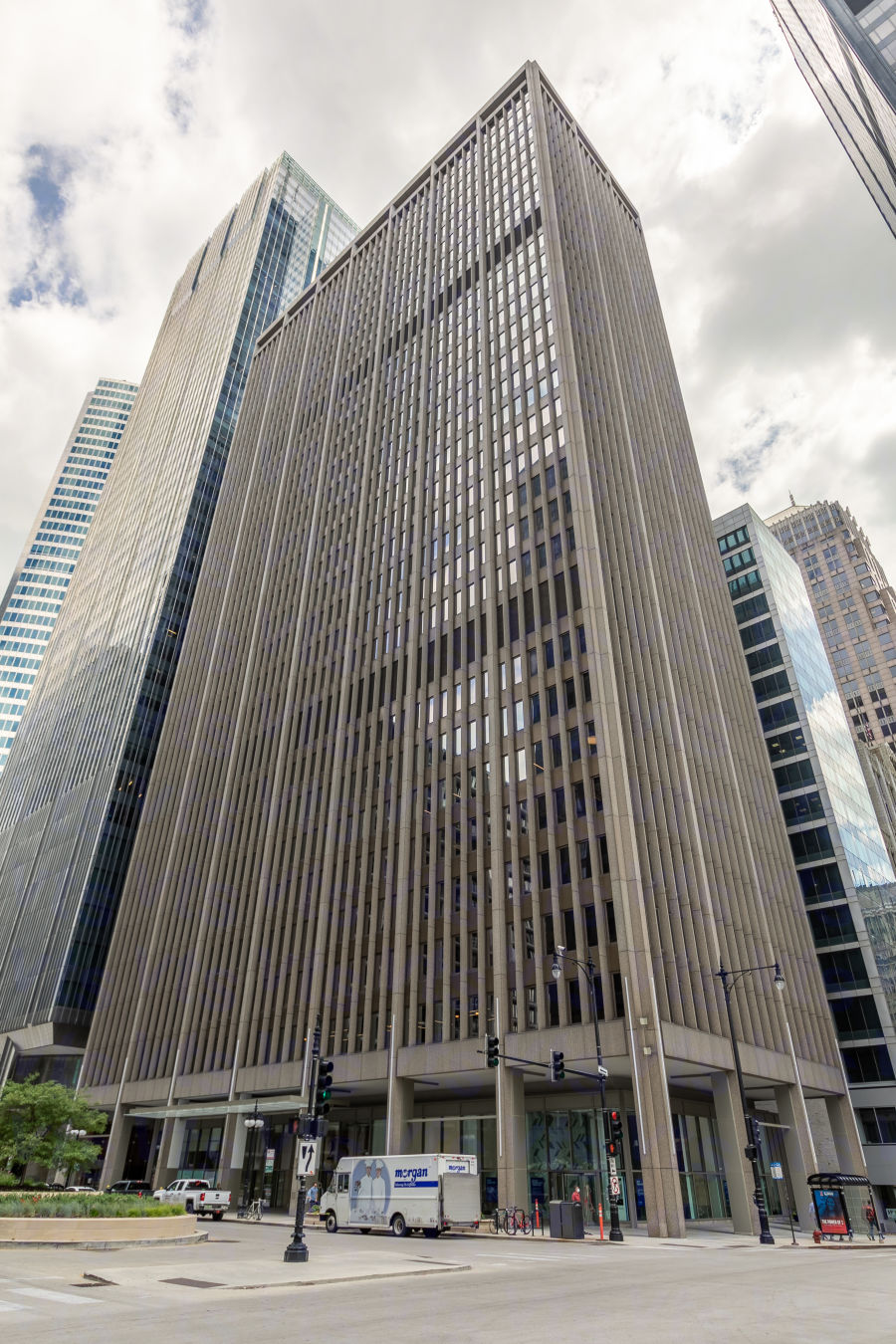 125 South Wacker, Chicago, IL Office Space for Rent | VTS