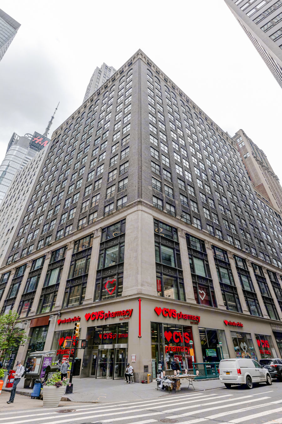 1440 Broadway New York Ny Commercial Space For Rent Vts