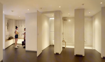 Lucent W1, Piccadilly Circus 